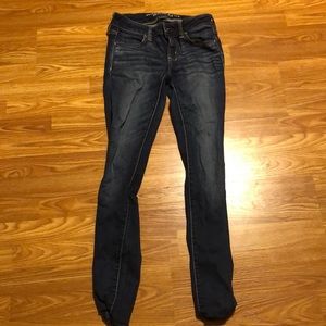 American eagles dark washed jeans super stretch